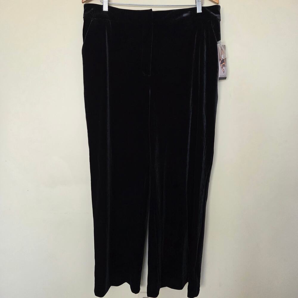 NWT Sofia Jeans 16 Black Velvet Wide Leg High Rise Trousers Flat Front Pockets